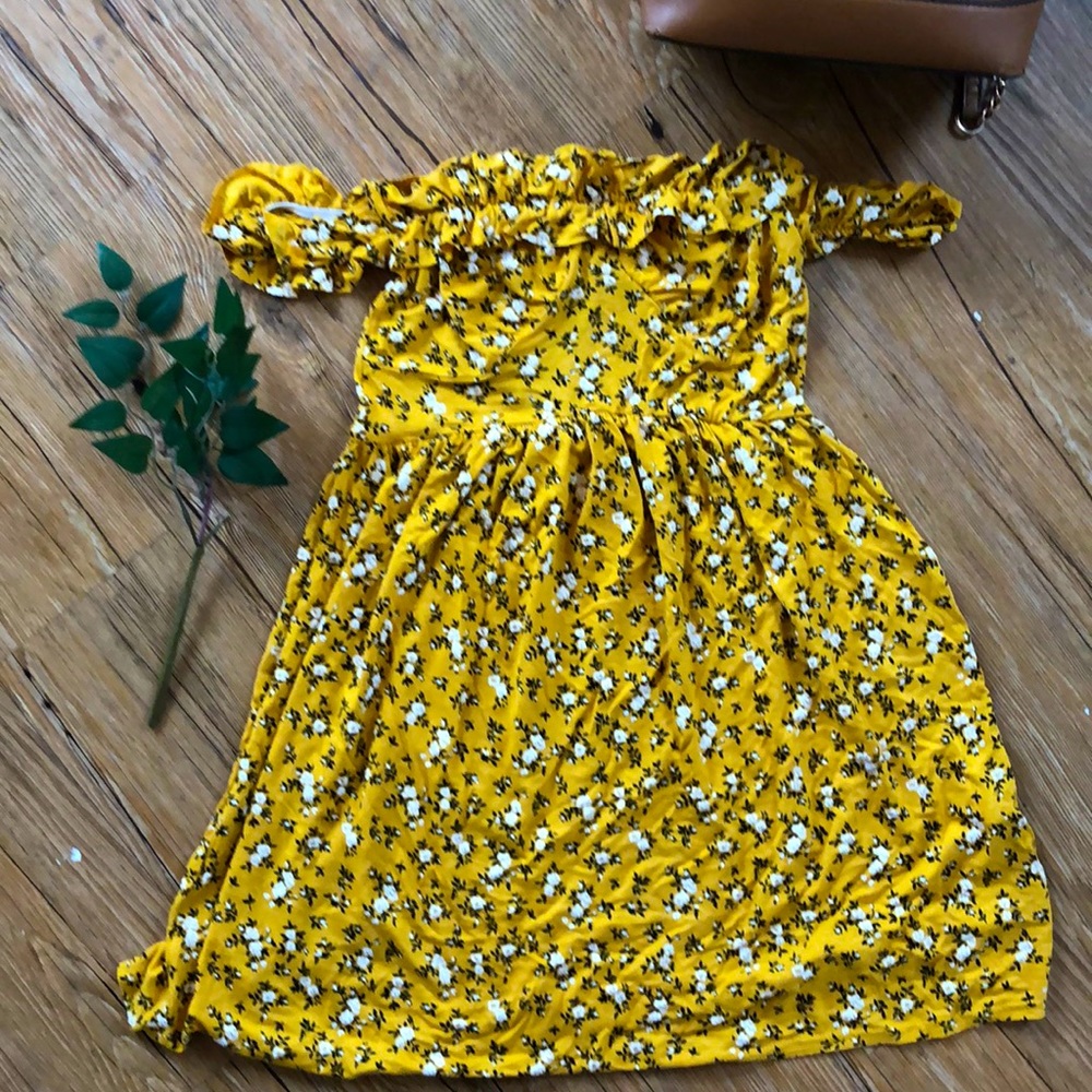 Yellow sundress